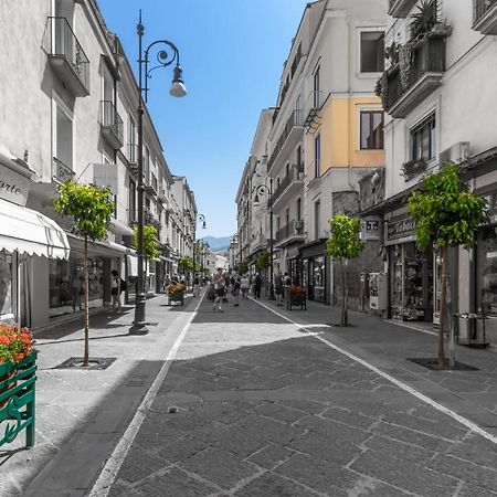 Comfy Apt 4 Sleeps Right In The Centre Sorrento Exterior foto